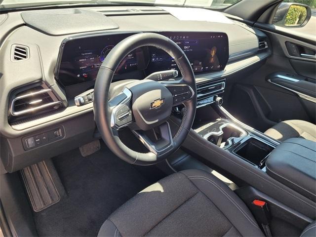 used 2024 Chevrolet Traverse car, priced at $34,900