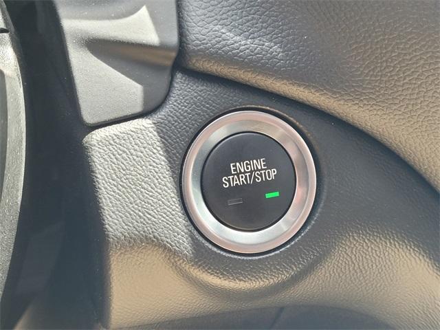 used 2022 Chevrolet Equinox car, priced at $25,138