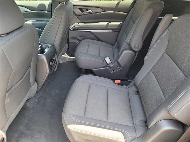 used 2024 Chevrolet Traverse car, priced at $40,295