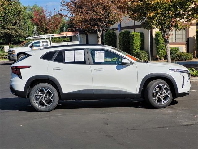 used 2025 Chevrolet Trax car, priced at $23,900