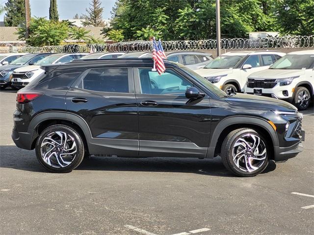new 2025 Chevrolet TrailBlazer car, priced at $35,070