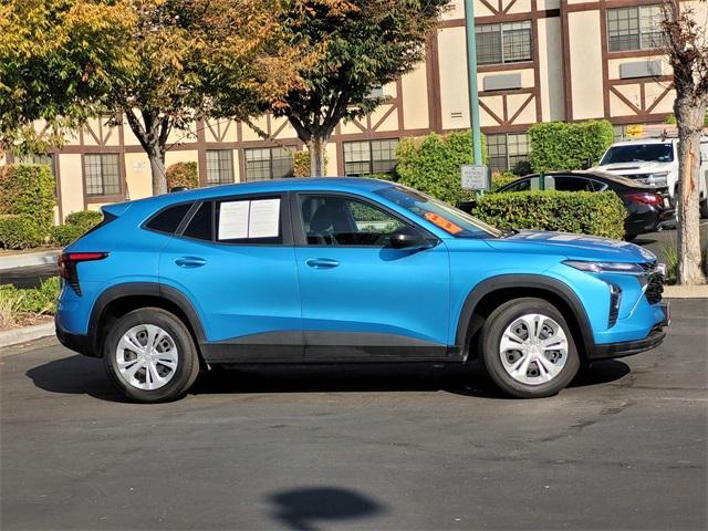 used 2025 Chevrolet Trax car, priced at $22,998