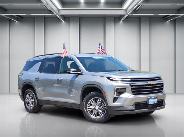 used 2024 Chevrolet Traverse car, priced at $38,147