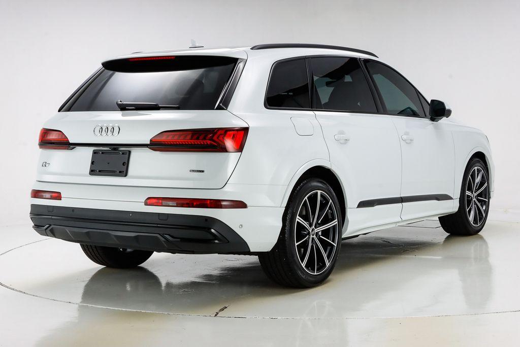 used 2024 Audi Q7 car, priced at $65,798