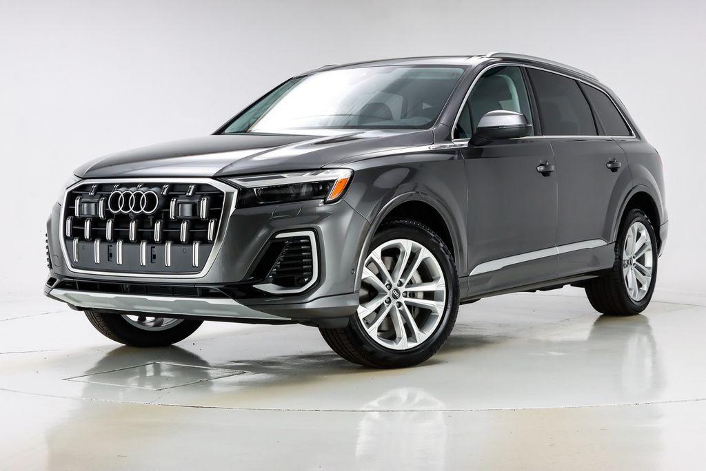 new 2025 Audi Q7 car, priced at $75,800