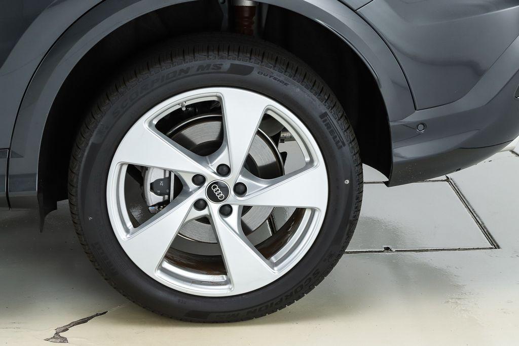 new 2025 Audi Q5 car, priced at $61,390