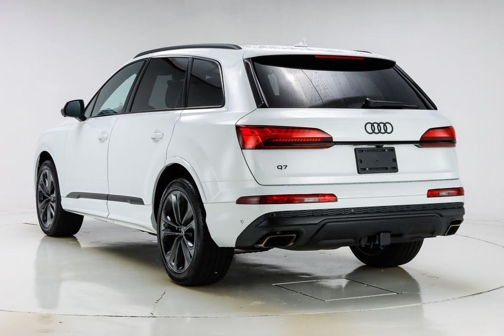 used 2025 Audi Q7 car, priced at $65,804