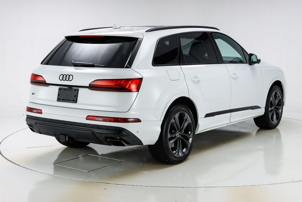 used 2025 Audi Q7 car, priced at $69,290