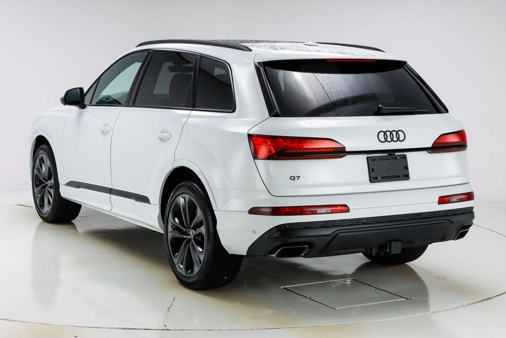 used 2025 Audi Q7 car, priced at $69,290