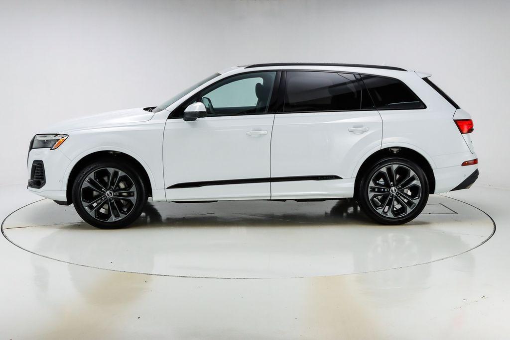 used 2025 Audi Q7 car, priced at $69,290