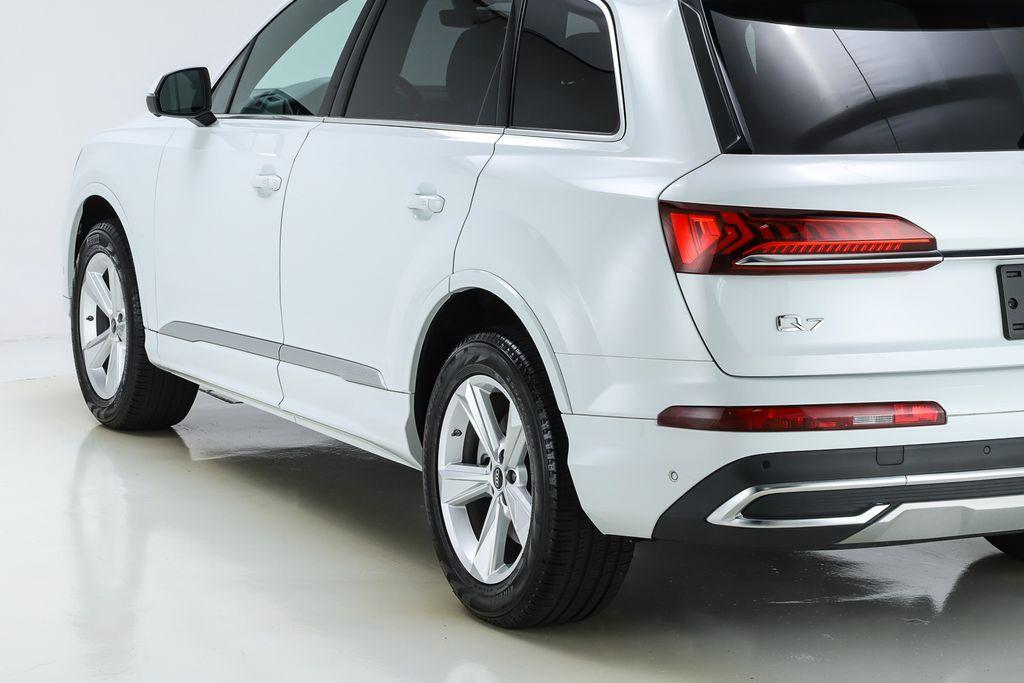 used 2023 Audi Q7 car, priced at $43,287