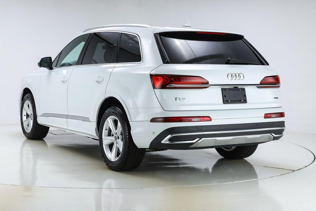 used 2023 Audi Q7 car, priced at $43,287