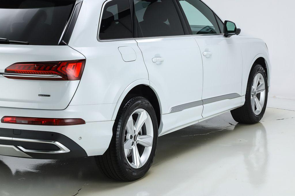 used 2023 Audi Q7 car, priced at $43,287