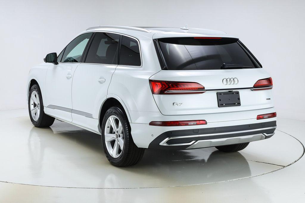 used 2023 Audi Q7 car, priced at $43,287