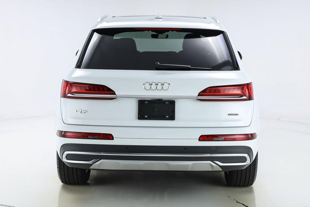 used 2023 Audi Q7 car, priced at $43,287