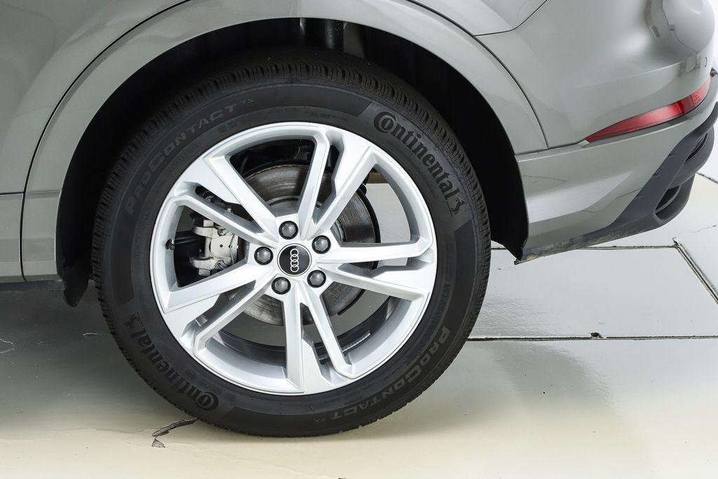used 2024 Audi Q3 car, priced at $38,085