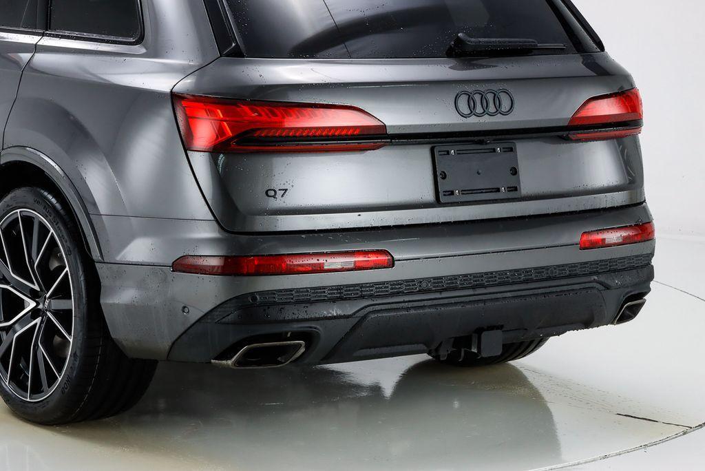 new 2025 Audi Q7 car, priced at $85,255