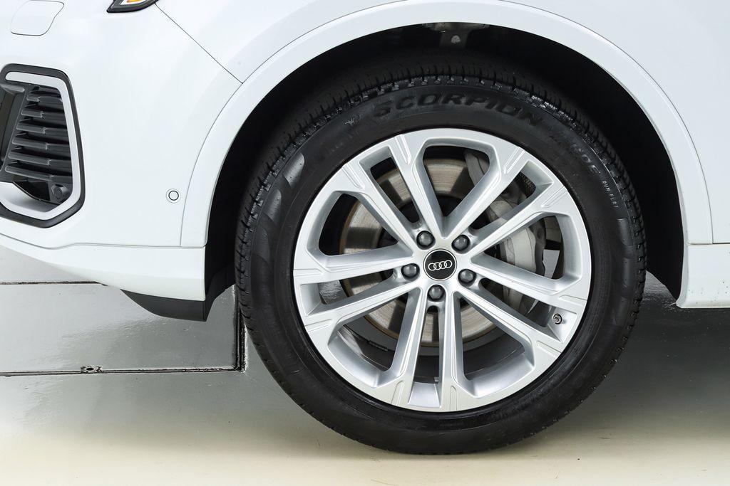 used 2025 Audi Q7 car, priced at $53,263