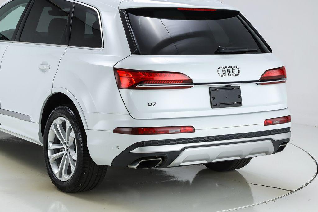 used 2025 Audi Q7 car, priced at $53,263