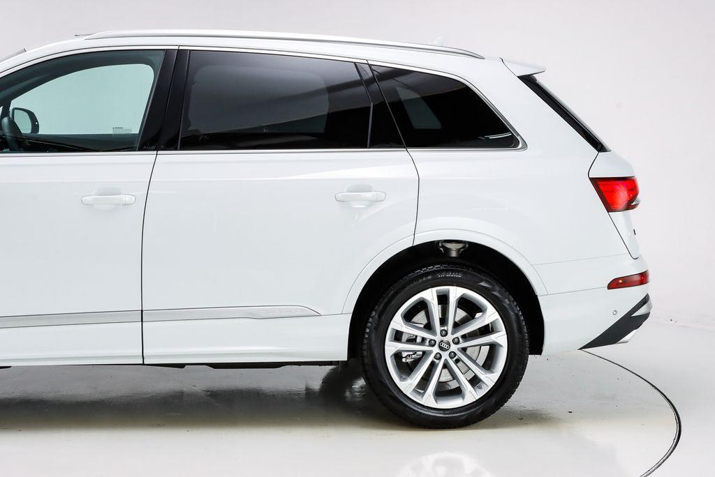 used 2025 Audi Q7 car, priced at $56,995