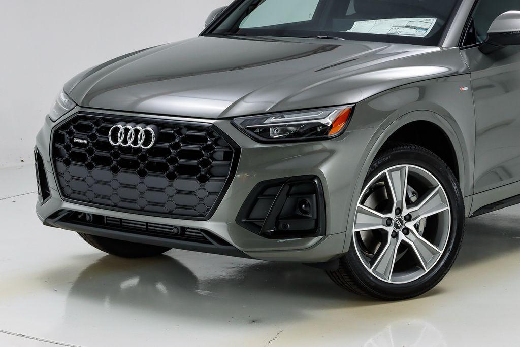 new 2025 Audi Q5 car, priced at $53,535