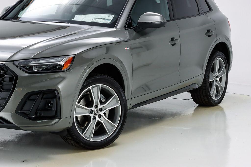 new 2025 Audi Q5 car, priced at $53,535