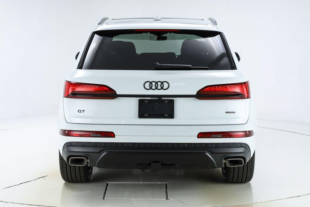 new 2026 Audi Q7 car, priced at $78,295