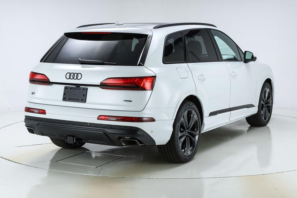 new 2026 Audi Q7 car, priced at $78,295