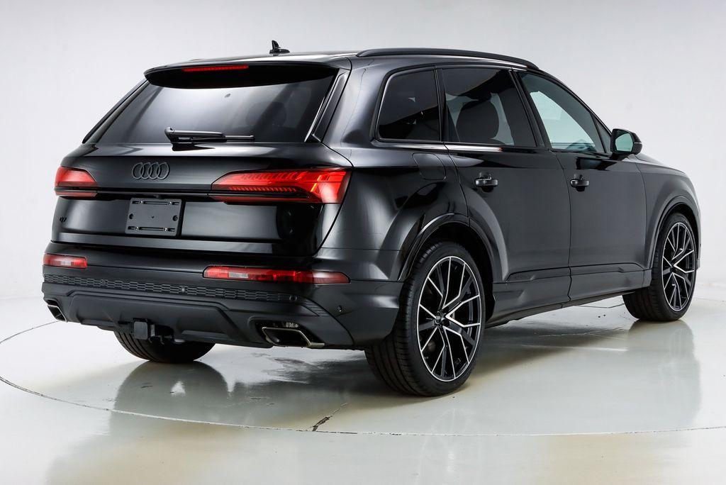 new 2025 Audi Q7 car, priced at $85,400