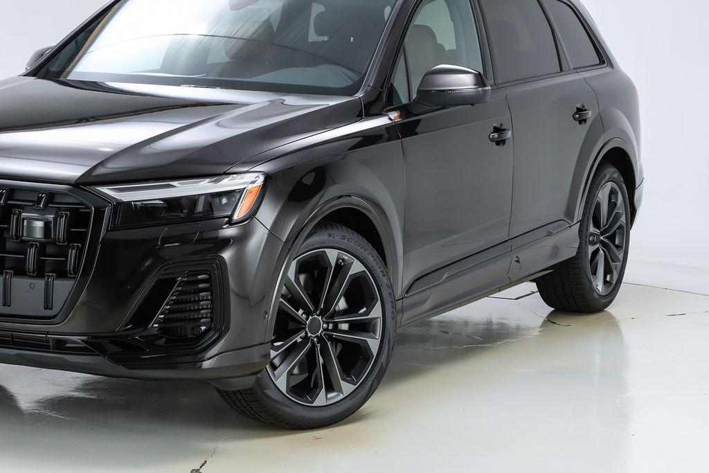 new 2026 Audi Q7 car, priced at $78,140