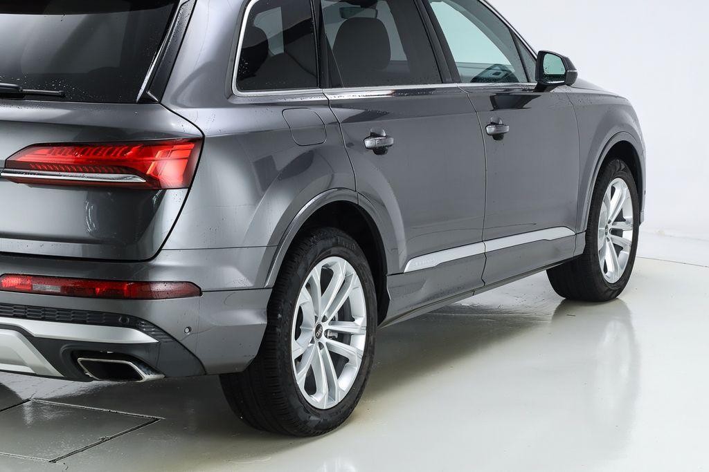 used 2025 Audi Q7 car, priced at $60,924