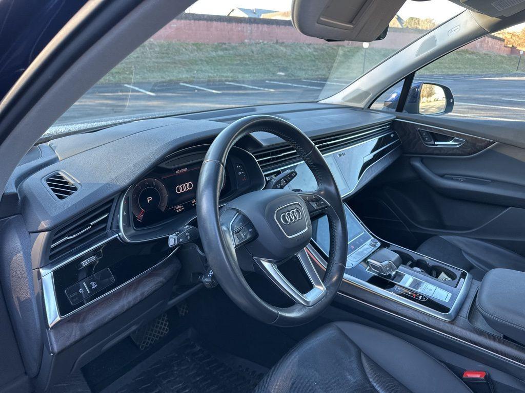 used 2020 Audi Q7 car, priced at $29,995