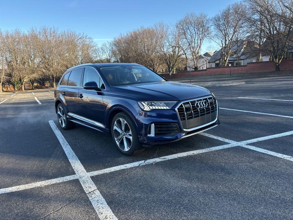 used 2020 Audi Q7 car, priced at $29,995