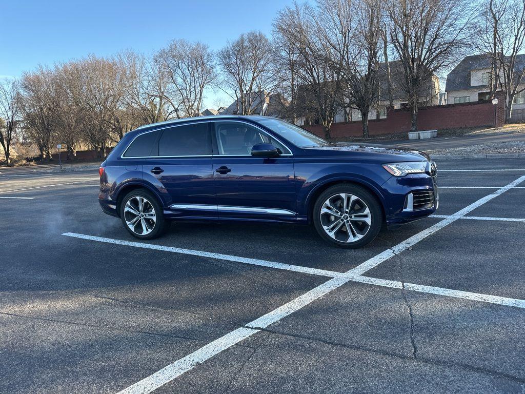 used 2020 Audi Q7 car, priced at $29,995