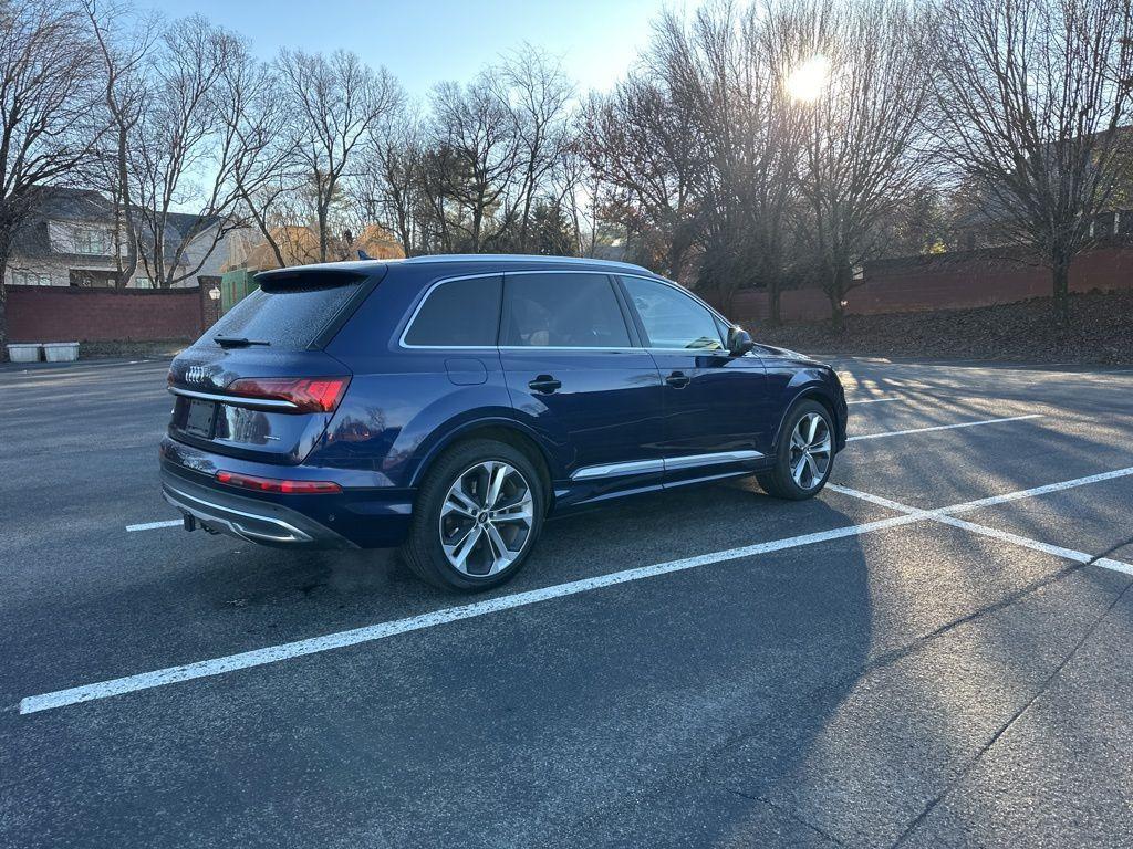 used 2020 Audi Q7 car, priced at $29,995