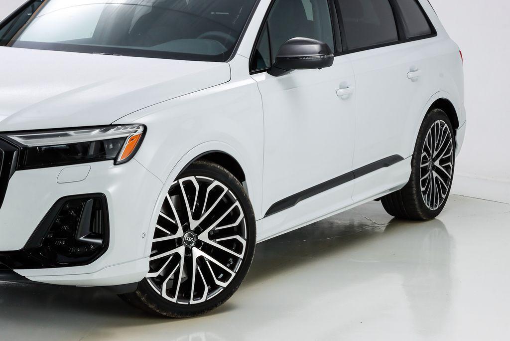 new 2025 Audi SQ7 car, priced at $101,490