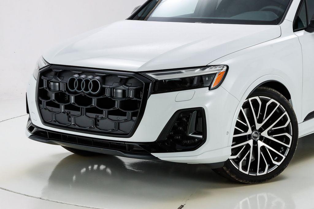 new 2025 Audi SQ7 car, priced at $101,490