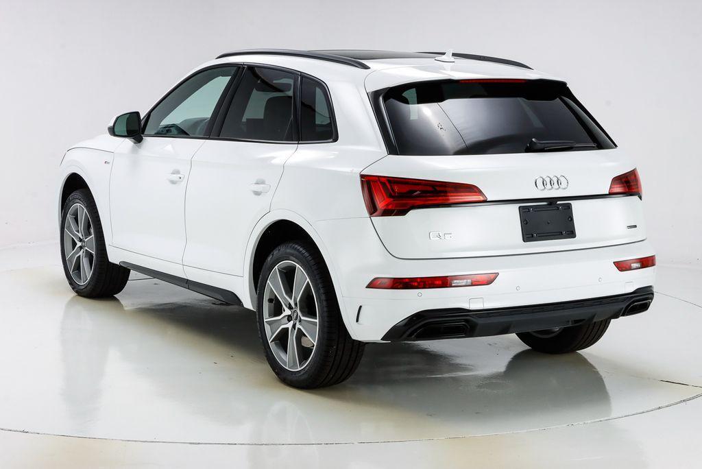 new 2025 Audi Q5 car, priced at $52,940