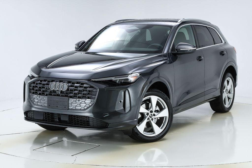new 2025 Audi Q5 car, priced at $61,300