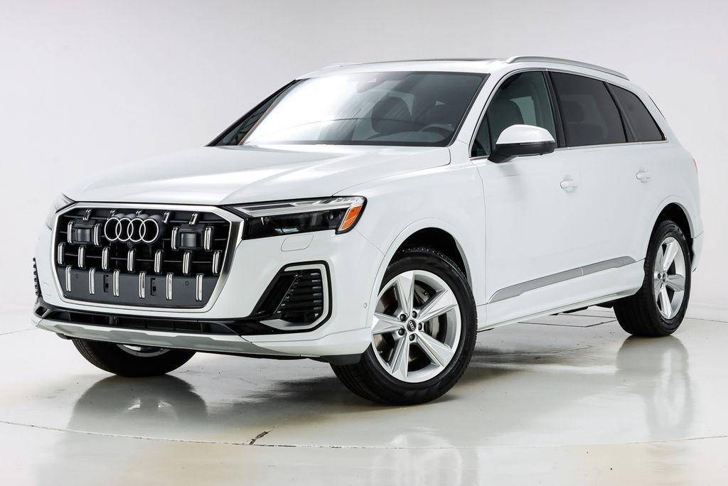 used 2025 Audi Q7 car, priced at $56,465