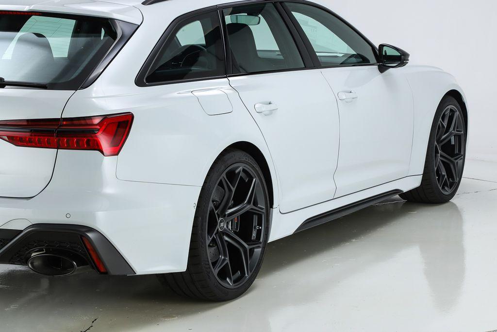 new 2025 Audi RS 6 Avant car, priced at $155,245