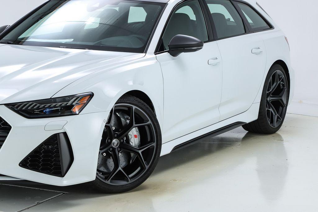 new 2025 Audi RS 6 Avant car, priced at $155,245
