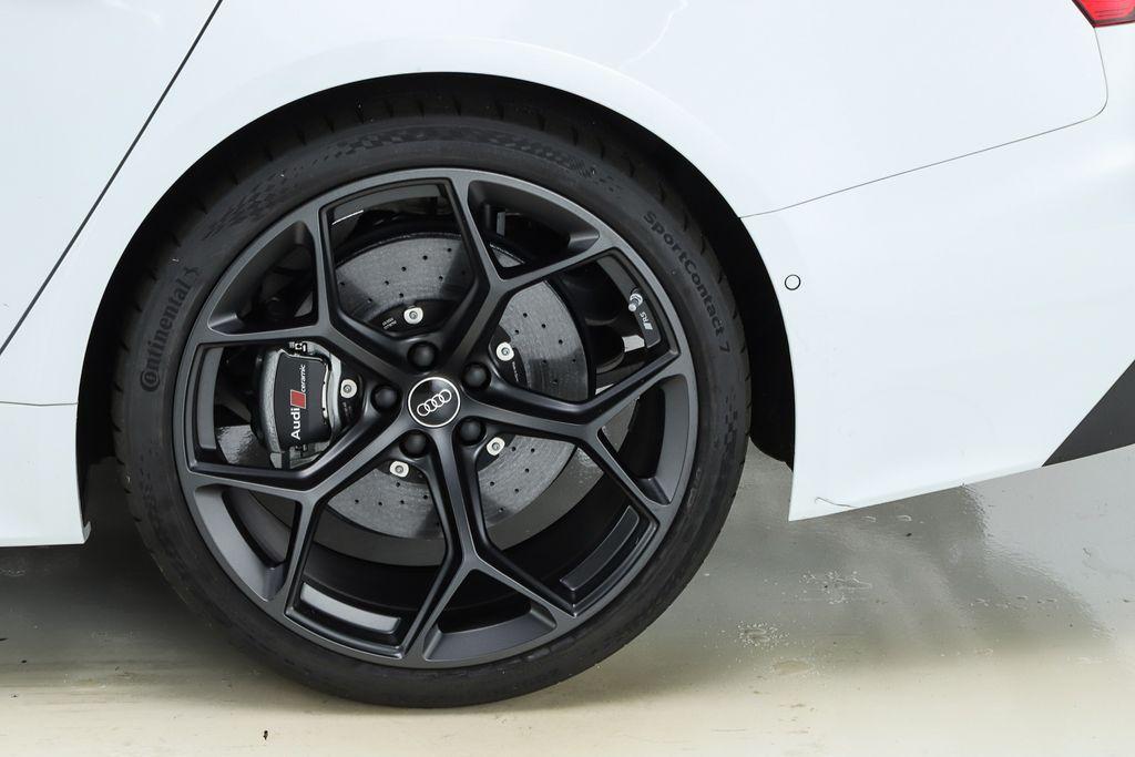 new 2025 Audi RS 6 Avant car, priced at $155,245