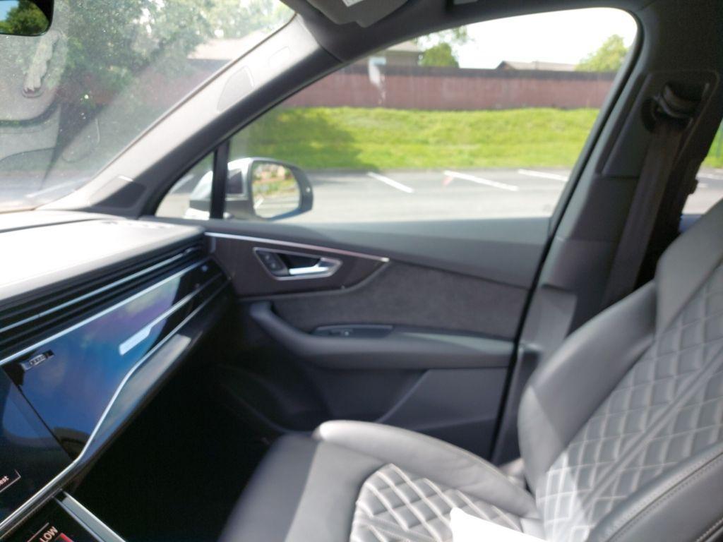 used 2021 Audi SQ7 car, priced at $43,850