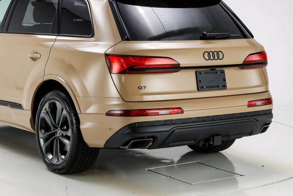 new 2025 Audi Q7 car, priced at $83,755