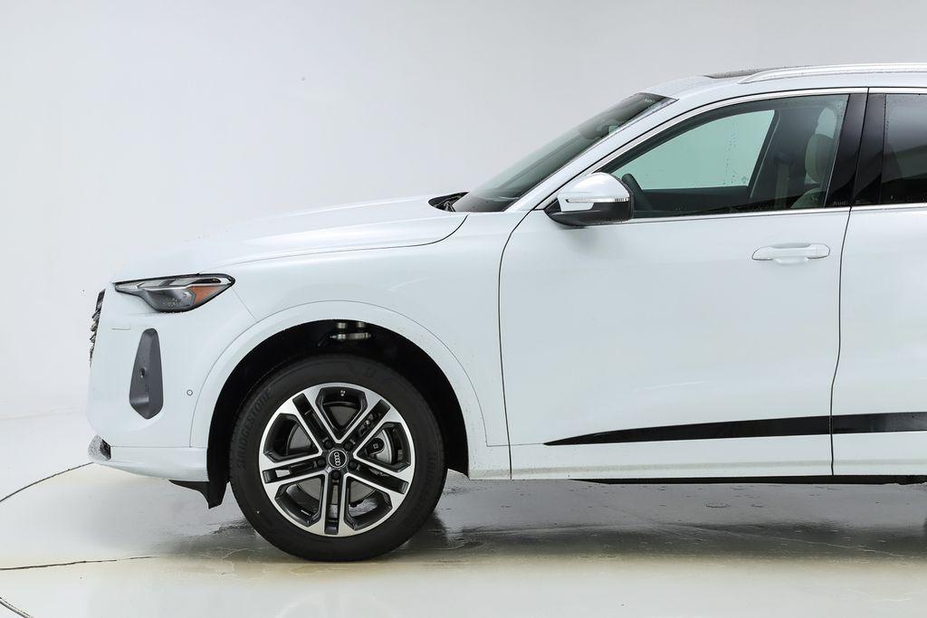 new 2025 Audi Q5 car, priced at $57,775