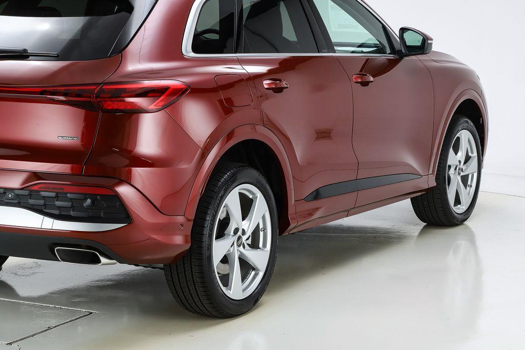 new 2025 Audi Q5 car, priced at $61,300