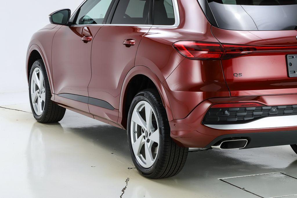 new 2025 Audi Q5 car, priced at $61,300