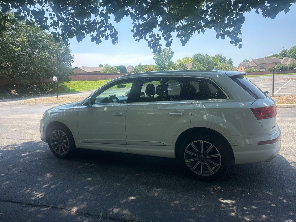 used 2018 Audi Q7 car, priced at $21,478