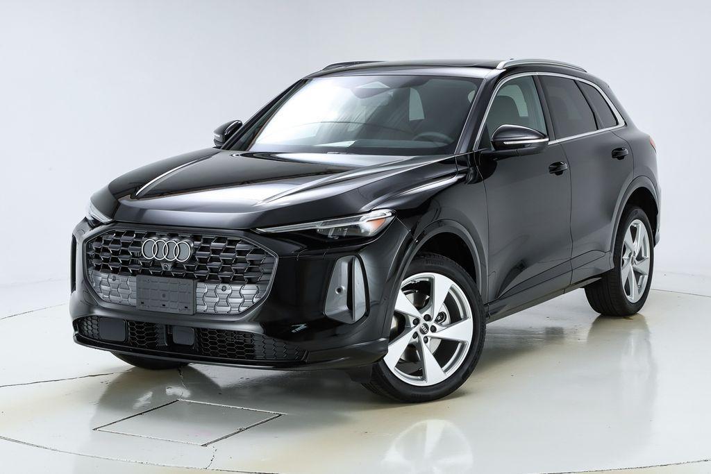 new 2025 Audi Q5 car, priced at $62,080